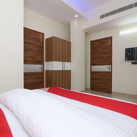 Hotel O The Grand Palace غازي أباد المظهر الخارجي الصورة