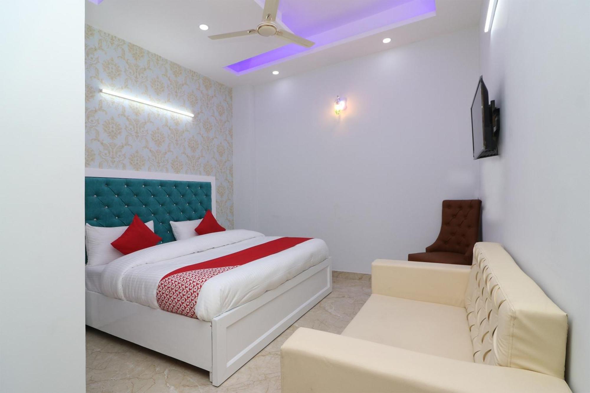 Hotel O The Grand Palace غازي أباد المظهر الخارجي الصورة